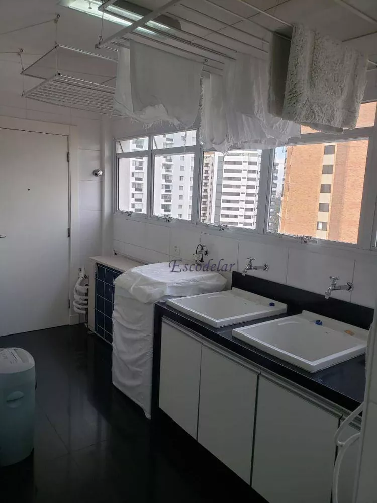 Apartamento à venda com 4 quartos, 223m² - Foto 8