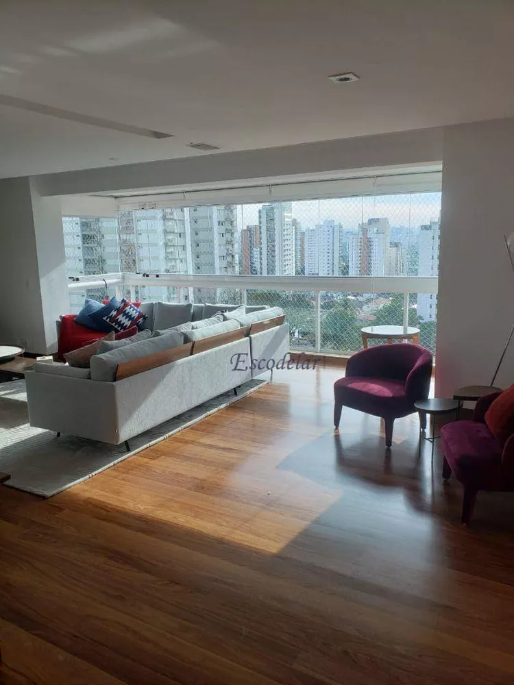 Apartamento à venda com 4 quartos, 223m² - Foto 1