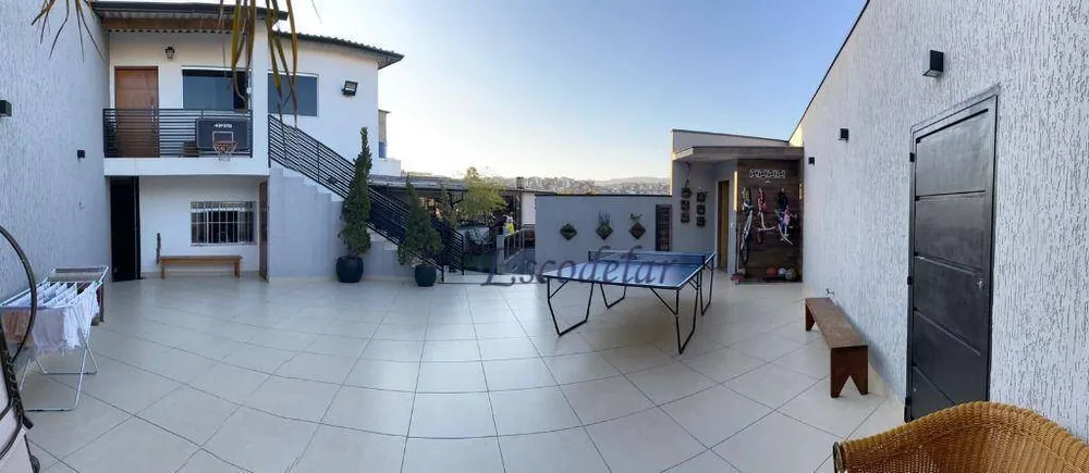Sobrado, 7 quartos, 300 m² - Foto 2