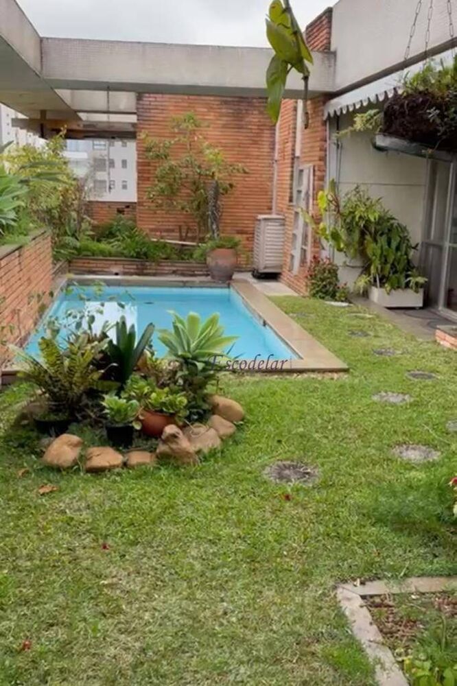 Cobertura à venda com 4 quartos, 325m² - Foto 1