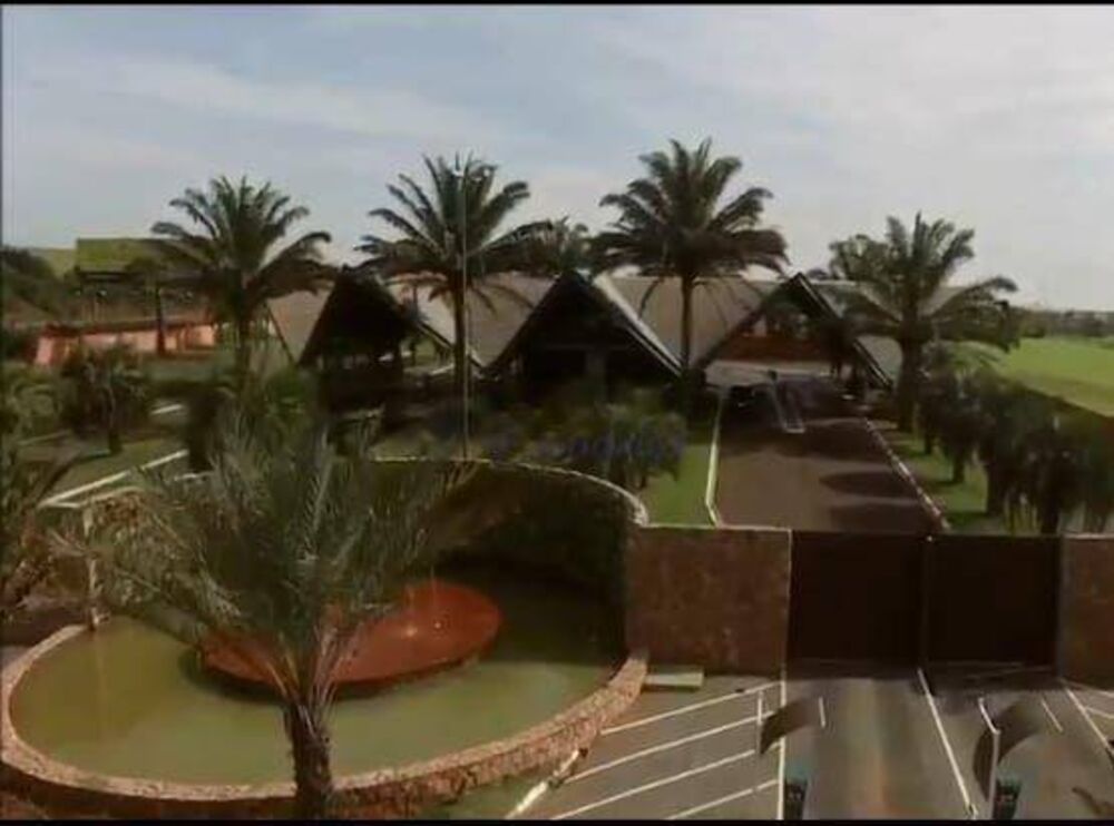 Loteamento e Condomínio, 2000 m² - Foto 2