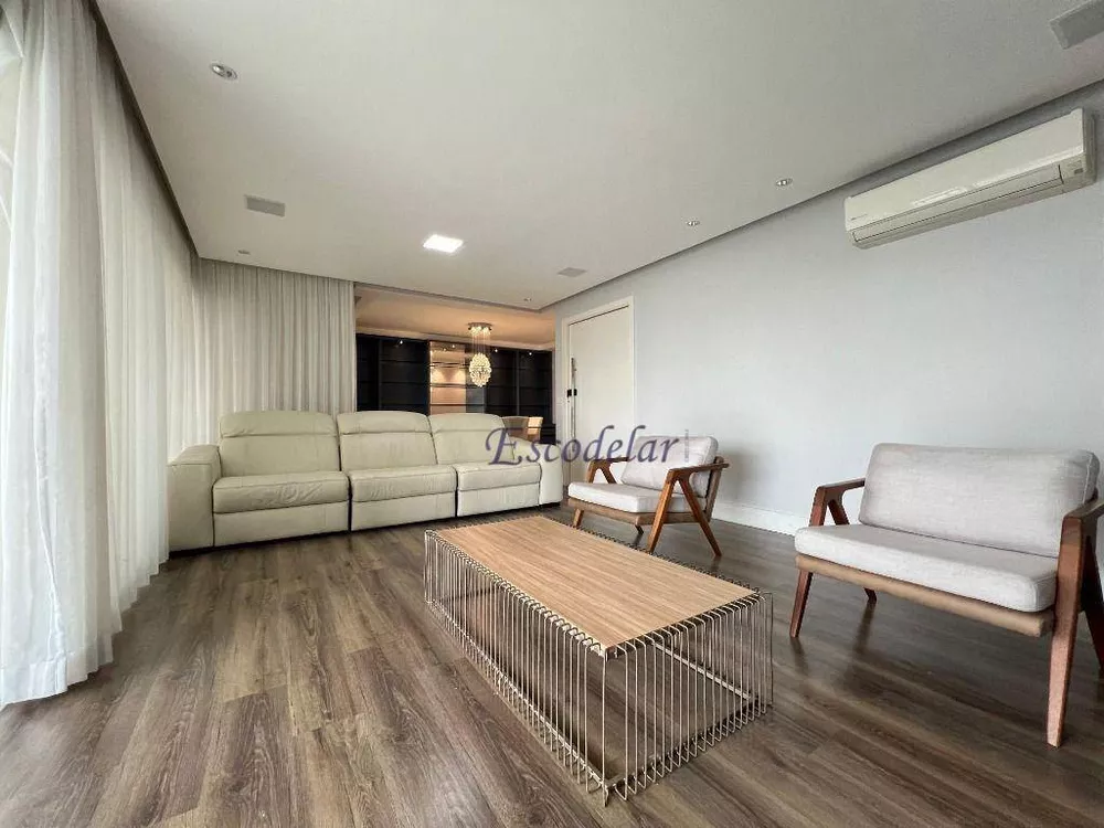 Apartamento para alugar com 4 quartos, 241m² - Foto 5