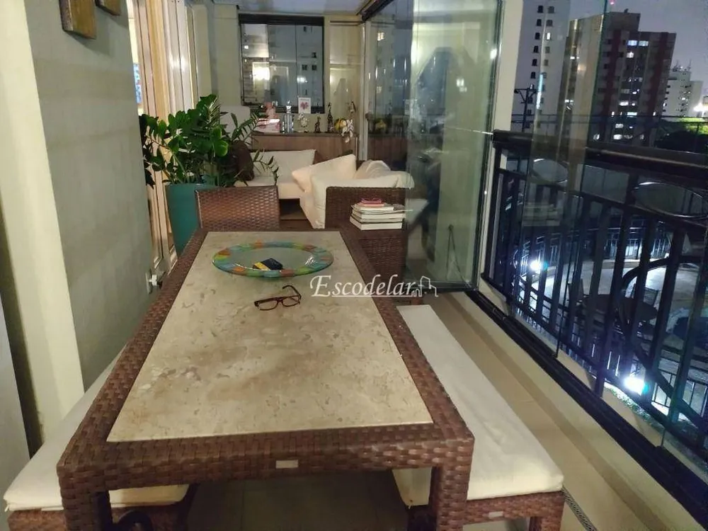 Apartamento, 3 quartos, 189 m² - Foto 2