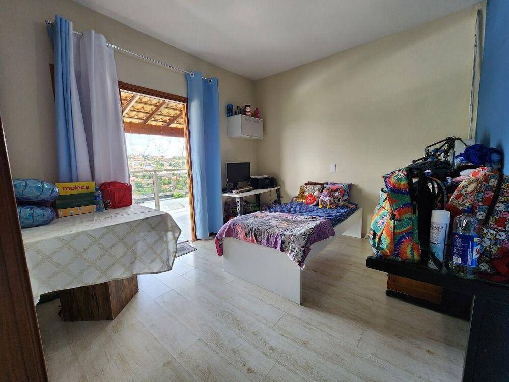 Casa, 3 quartos, 170 m² - Foto 1