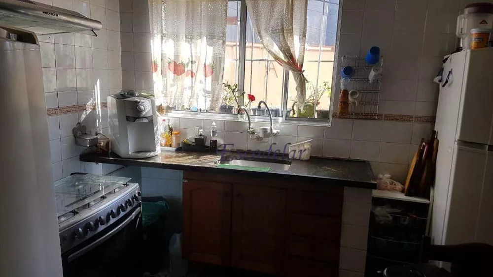 Sobrado à venda com 4 quartos, 135m² - Foto 2