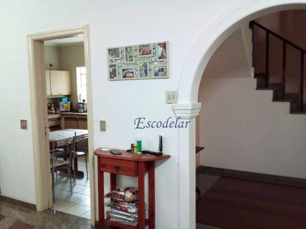 Sobrado, 4 quartos, 365 m² - Foto 2