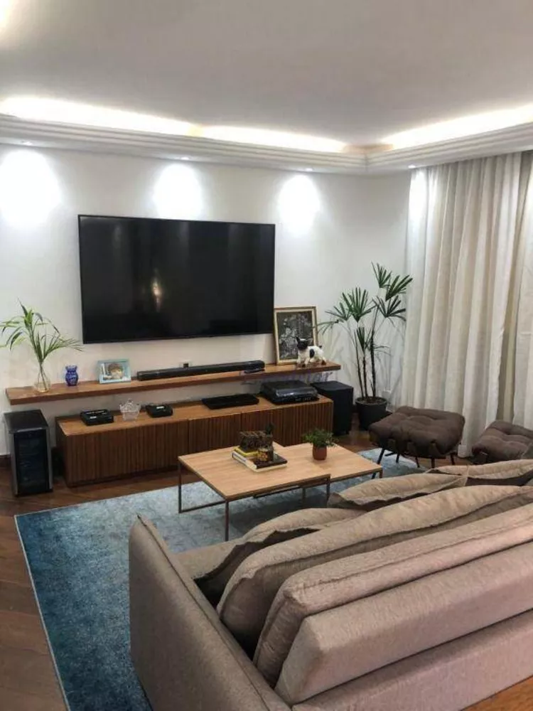 Apartamento à venda com 4 quartos, 204m² - Foto 4