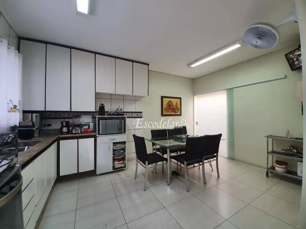 Sobrado à venda com 3 quartos, 300m² - Foto 6