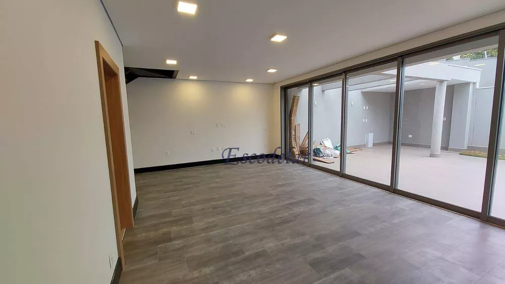 Casa de Condomínio à venda com 3 quartos, 200m² - Foto 4