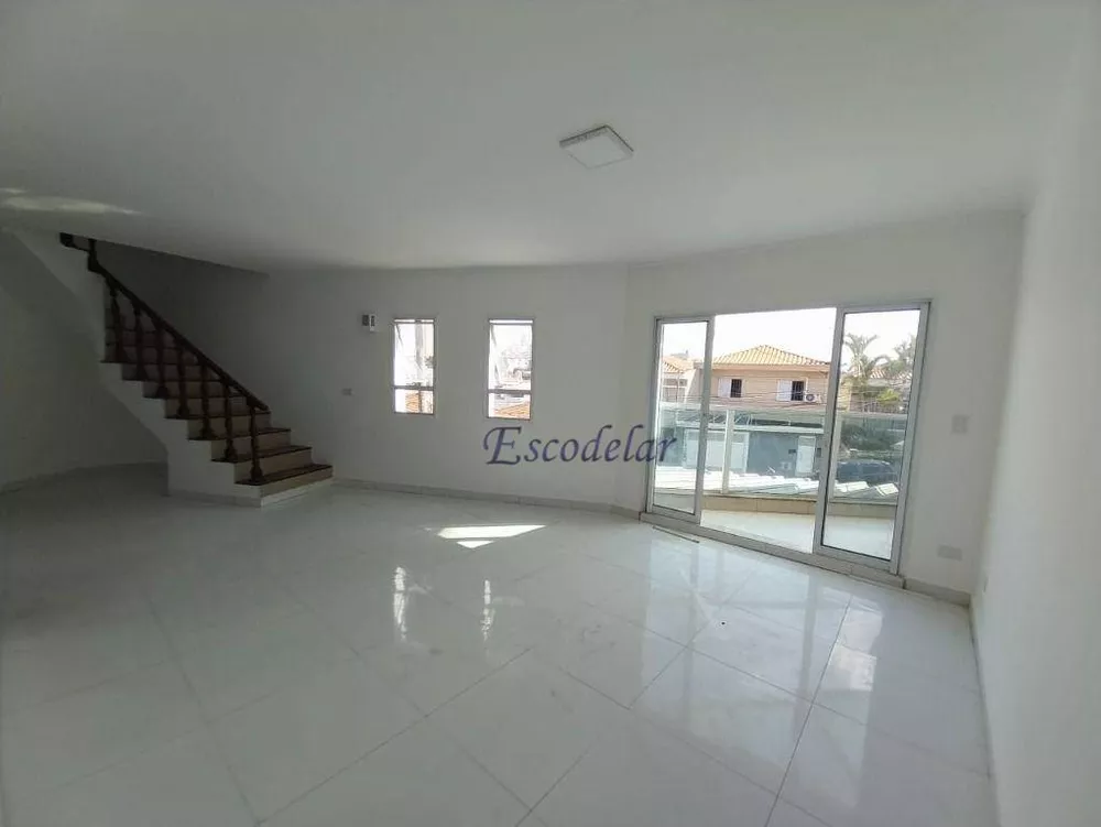 Sobrado à venda com 3 quartos, 200m² - Foto 1