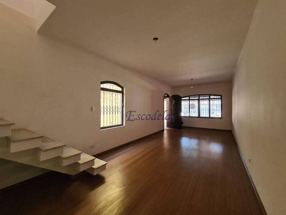 Sobrado à venda com 3 quartos, 158m² - Foto 1