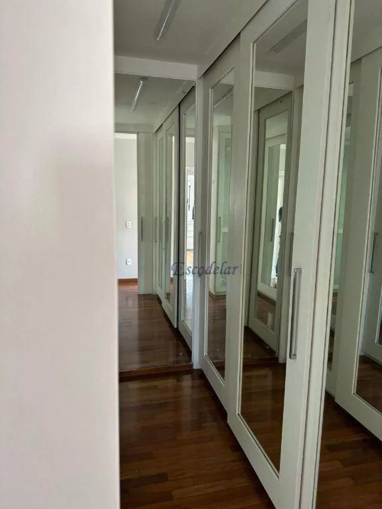 Apartamento para alugar com 3 quartos, 131m² - Foto 3