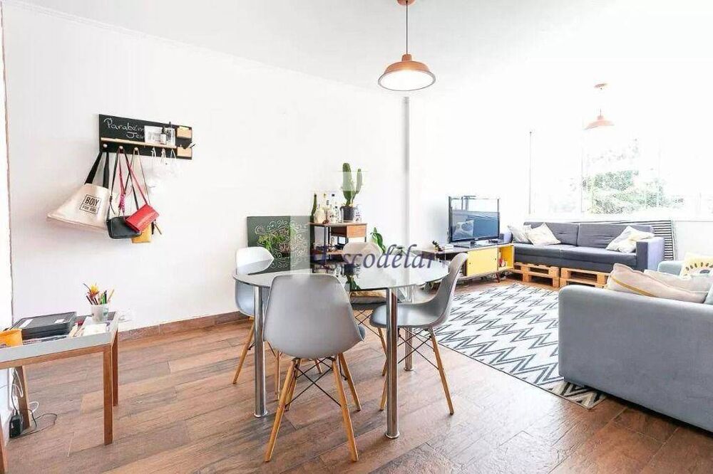Apartamento à venda com 3 quartos, 97m² - Foto 2