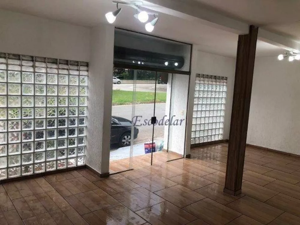 Casa para alugar com 1 quarto, 150m² - Foto 2