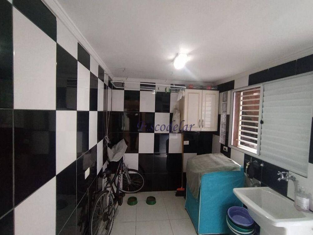 Sobrado, 4 quartos, 195 m² - Foto 1