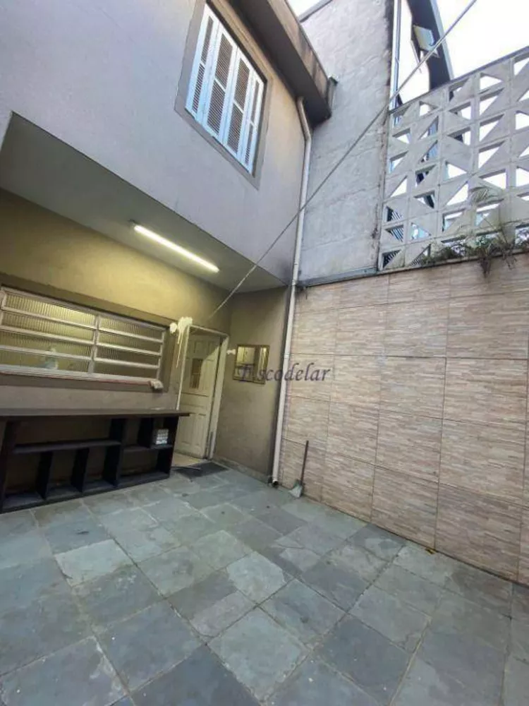 Sobrado à venda com 4 quartos, 200m² - Foto 4