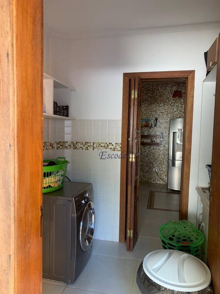 Casa, 3 quartos, 246 m² - Foto 4