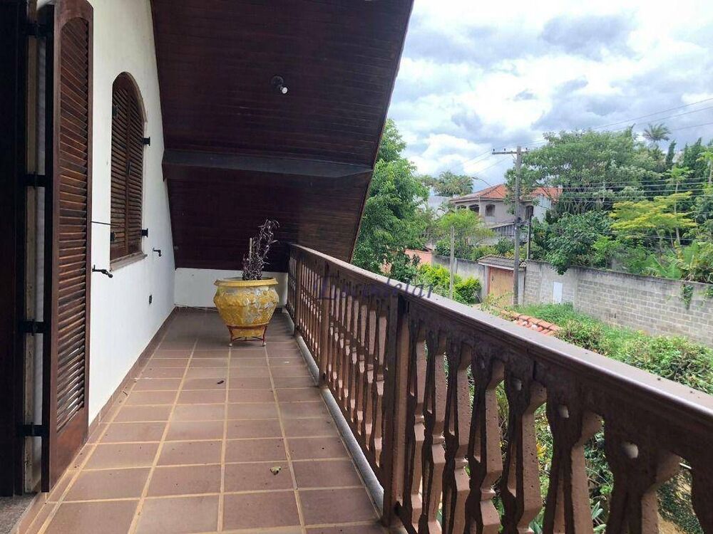 Sobrado à venda com 5 quartos, 400m² - Foto 7