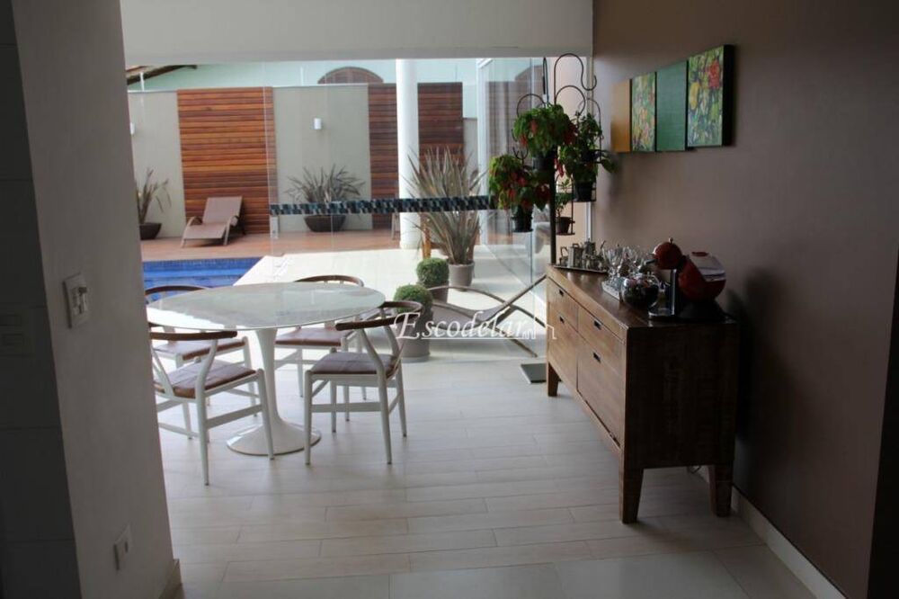 Sobrado, 4 quartos, 730 m² - Foto 38