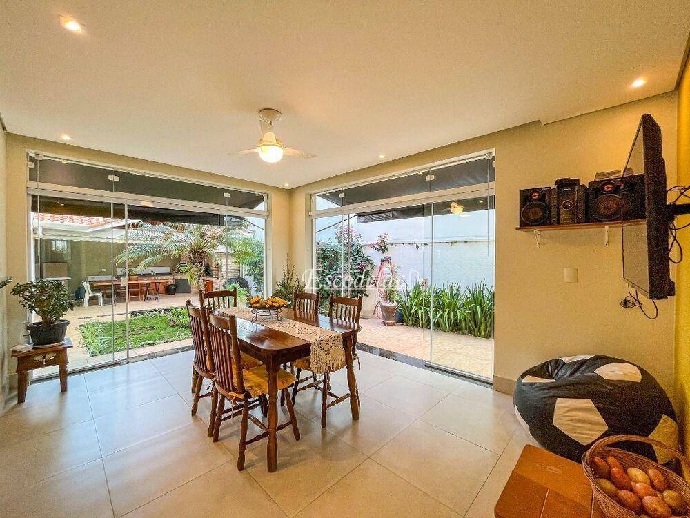 Sobrado, 4 quartos, 222 m² - Foto 3