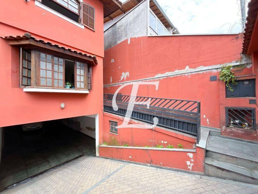 Sobrado, 3 quartos, 227 m² - Foto 3