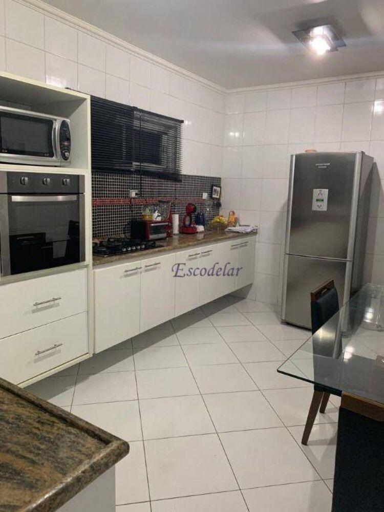 Sobrado, 3 quartos, 215 m² - Foto 2