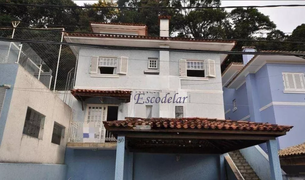 Casa de Condomínio para alugar com 4 quartos, 375m² - Foto 3