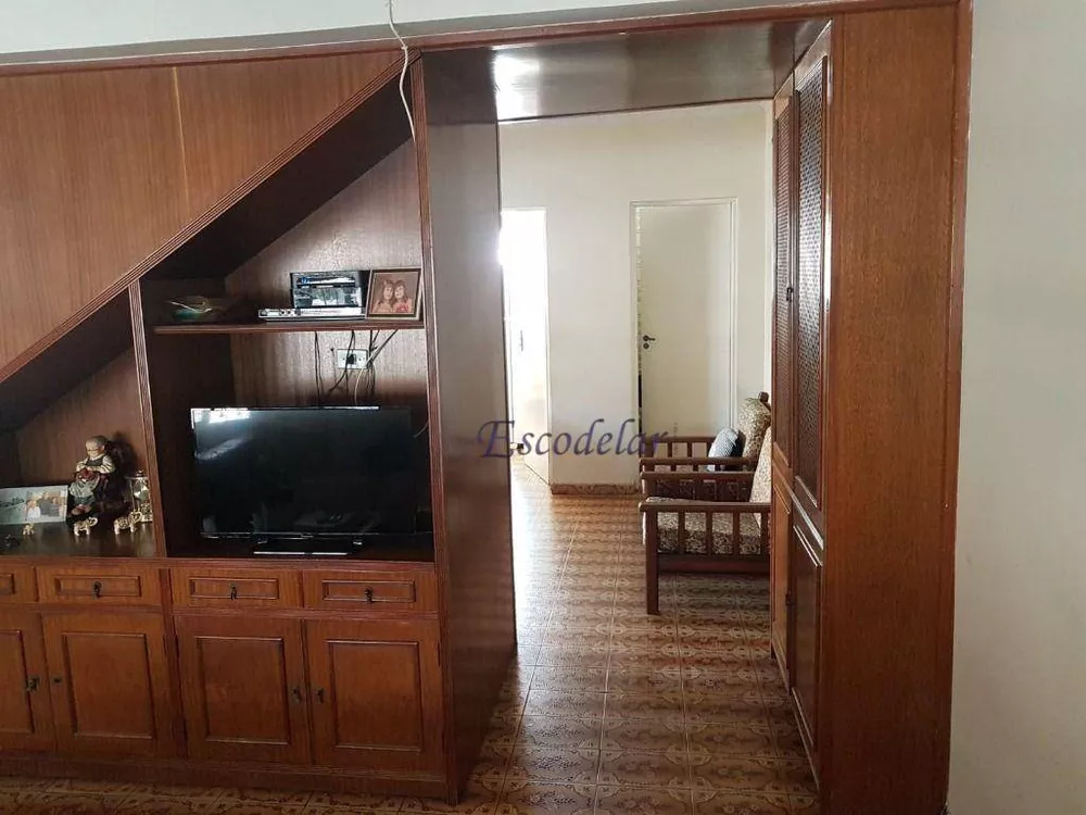 Sobrado à venda com 3 quartos, 200m² - Foto 2