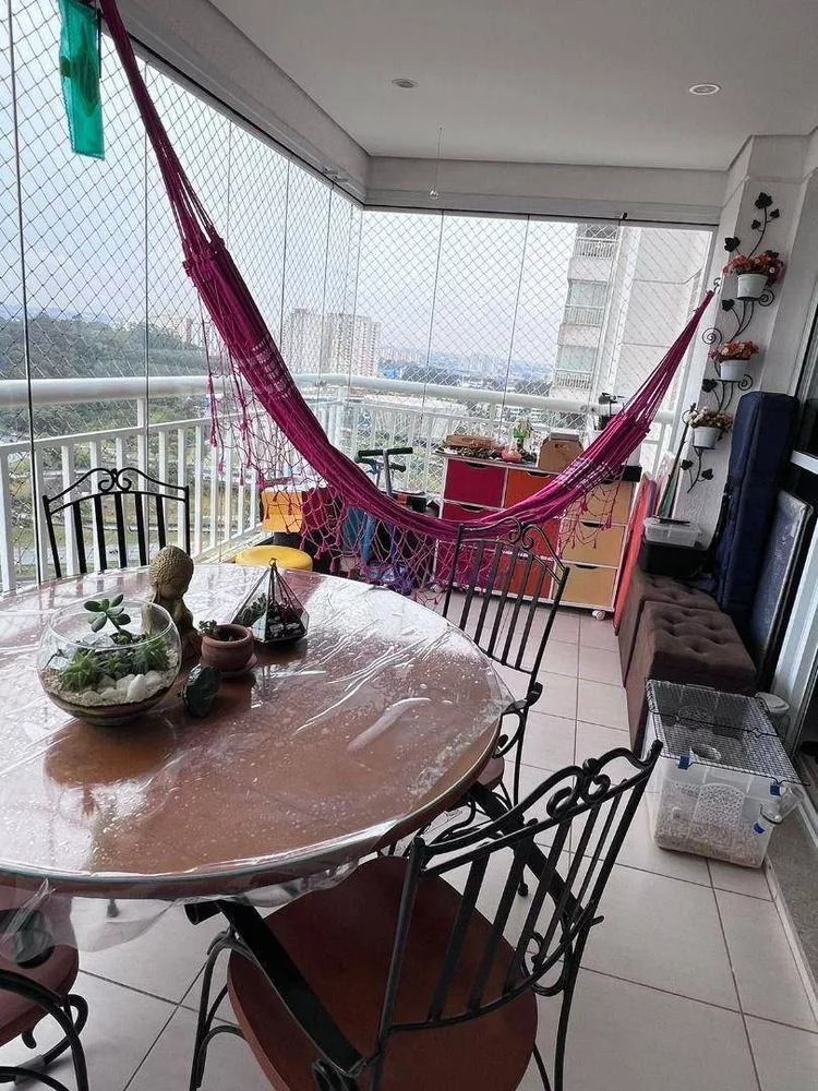 Apartamento à venda com 3 quartos, 107m² - Foto 3
