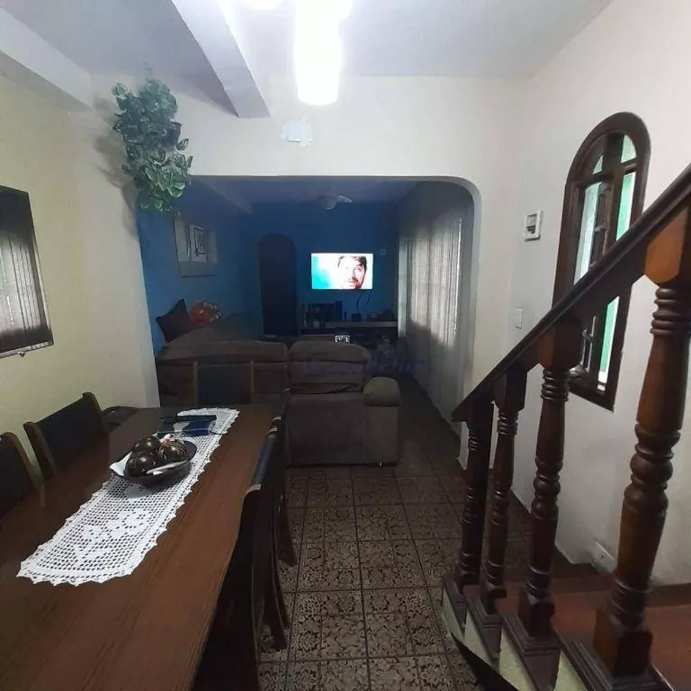 Sobrado à venda com 3 quartos, 130m² - Foto 1