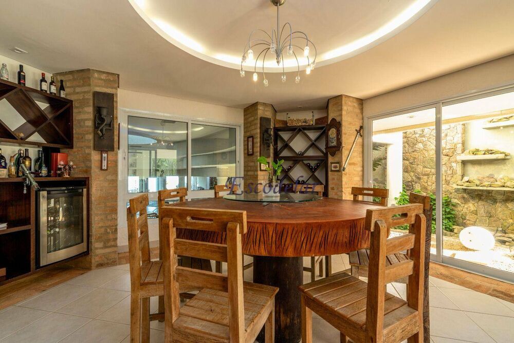 Casa, 10 quartos, 818 m² - Foto 5