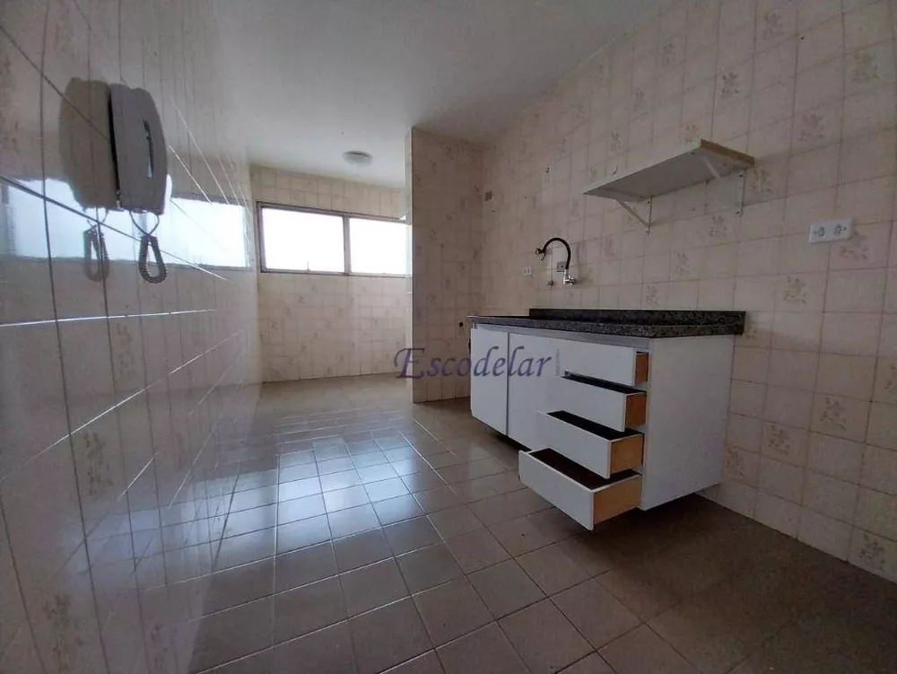 Apartamento à venda com 2 quartos, 70m² - Foto 3