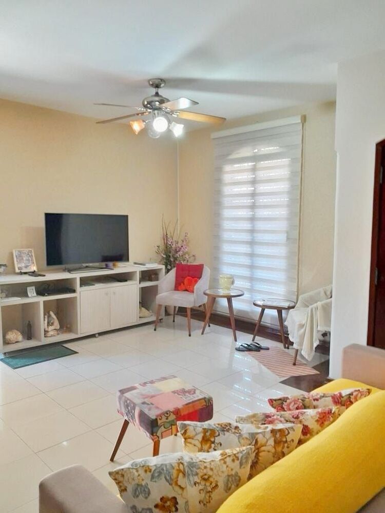 Sobrado, 3 quartos, 200 m² - Foto 1