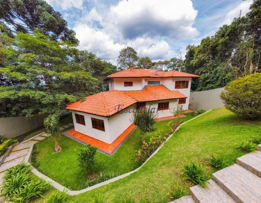 Casa de Condomínio à venda com 4 quartos, 250m² - Foto 2