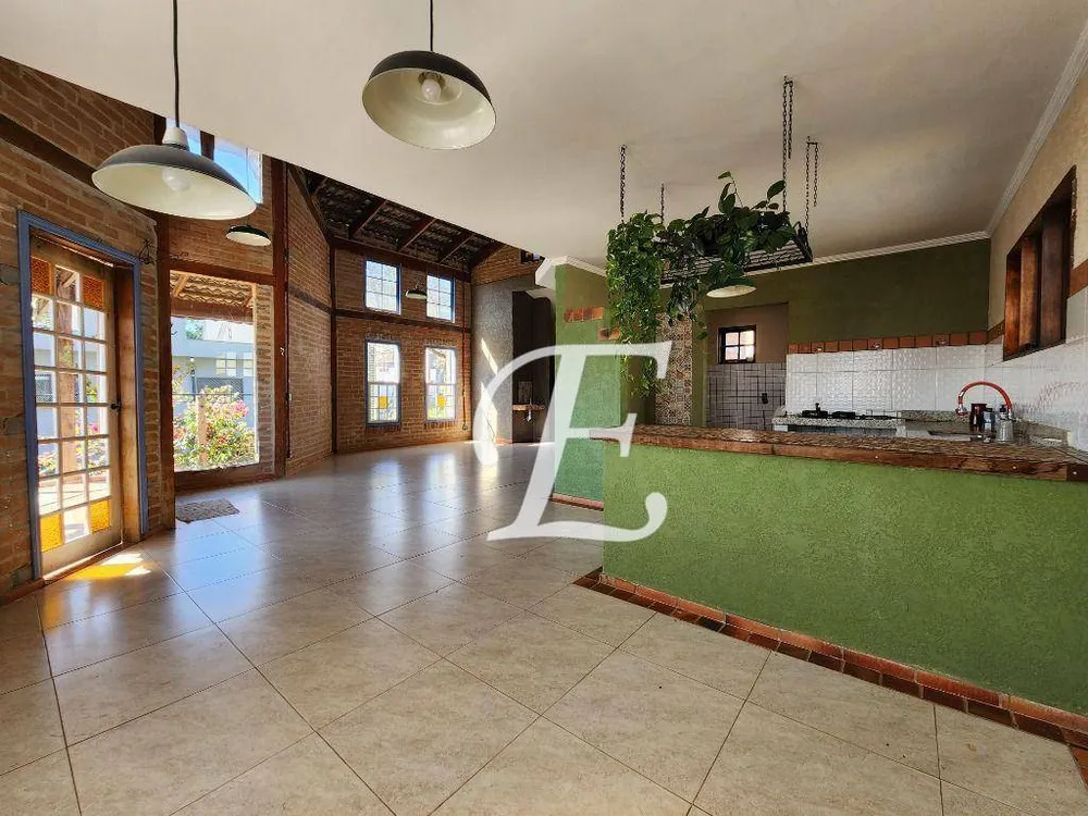 Casa, 4 quartos, 230 m² - Foto 3