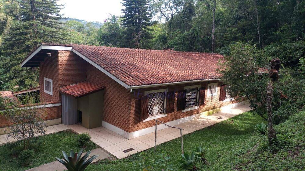 Casa, 4 quartos, 438 m² - Foto 1