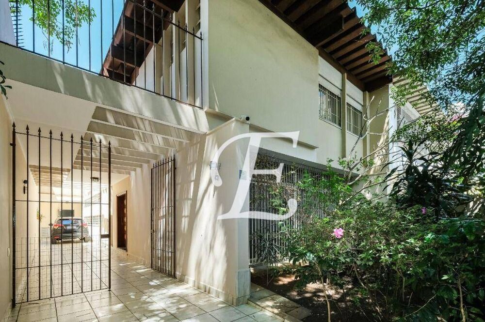 Sobrado, 4 quartos, 269 m² - Foto 1