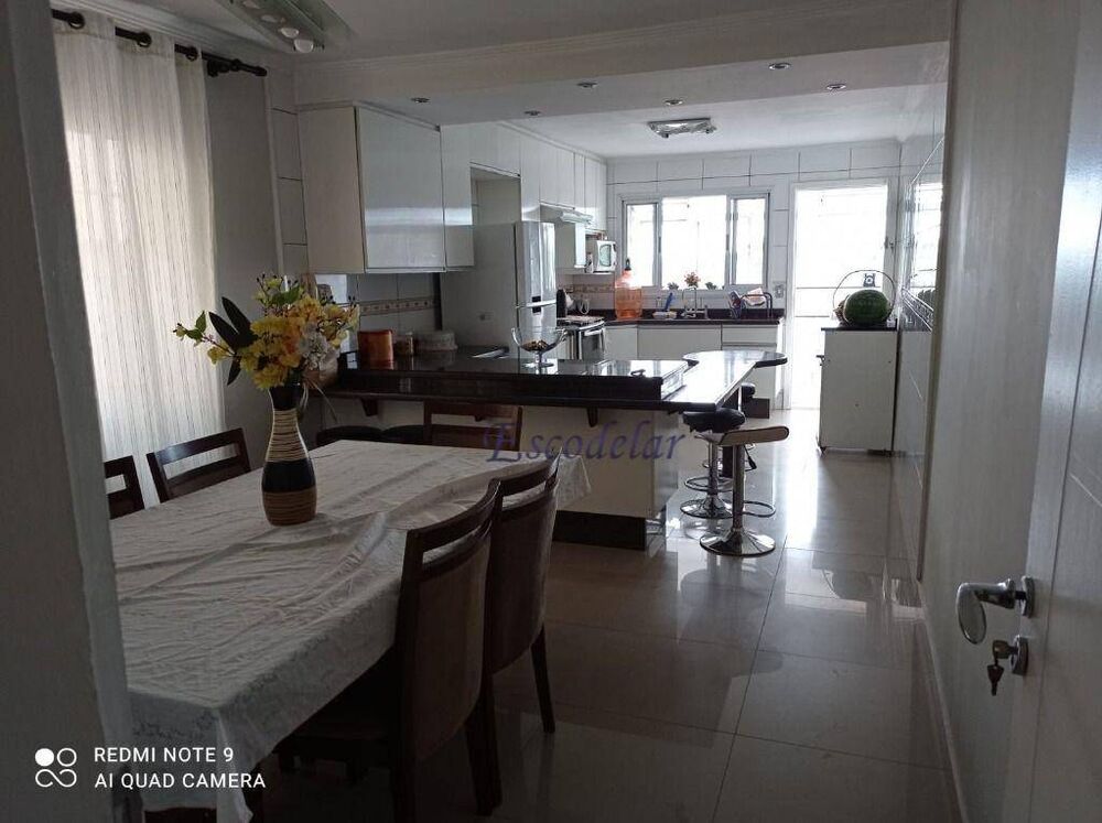 Sobrado, 3 quartos, 248 m² - Foto 5
