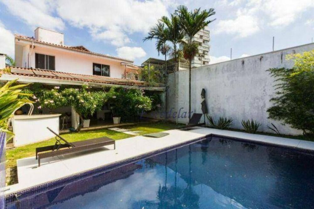 Casa, 4 quartos, 350 m² - Foto 1