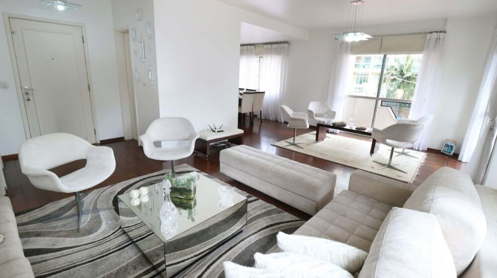 Apartamento à venda com 4 quartos, 182m² - Foto 1