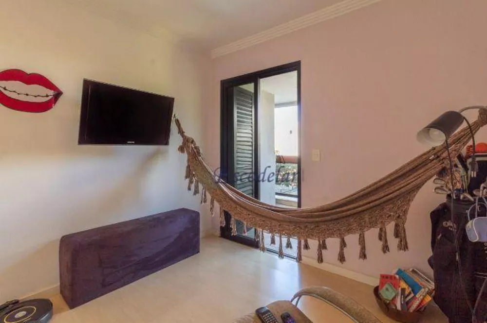 Apartamento para alugar com 4 quartos, 150m² - Foto 11