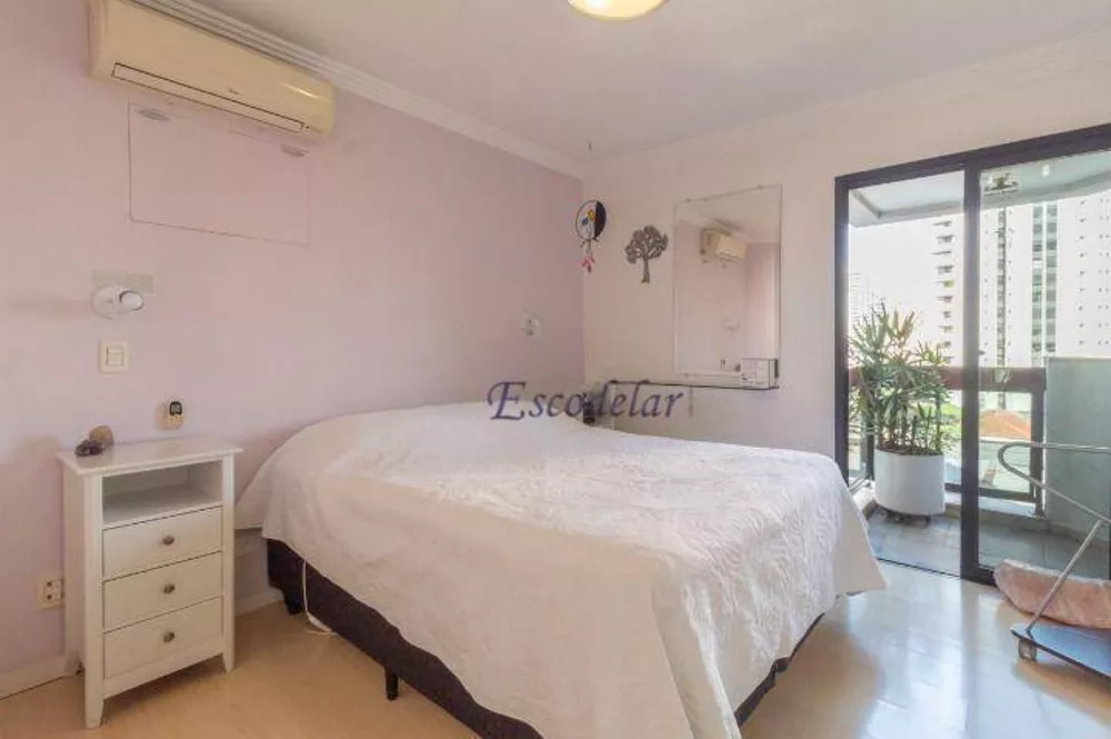 Apartamento para alugar com 4 quartos, 150m² - Foto 8