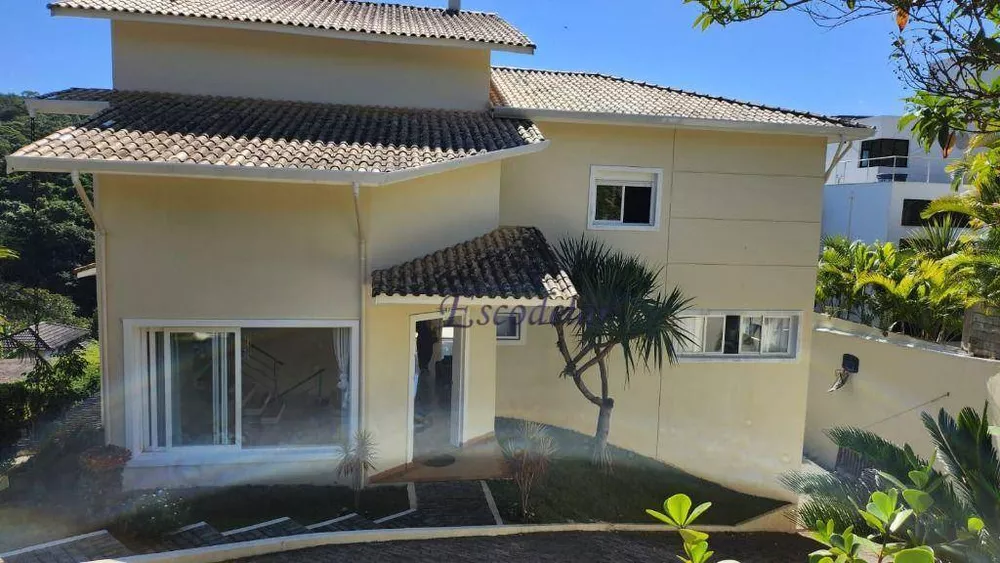 Casa de Condomínio à venda com 4 quartos, 673m² - Foto 2