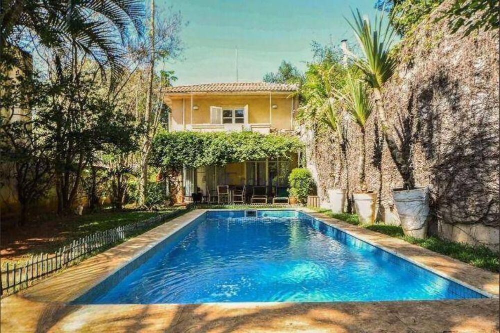 Casa, 4 quartos, 370 m² - Foto 1