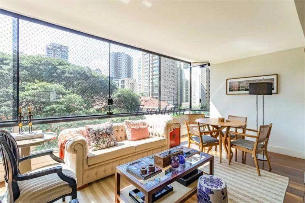 Apartamento à venda com 4 quartos, 305m² - Foto 2