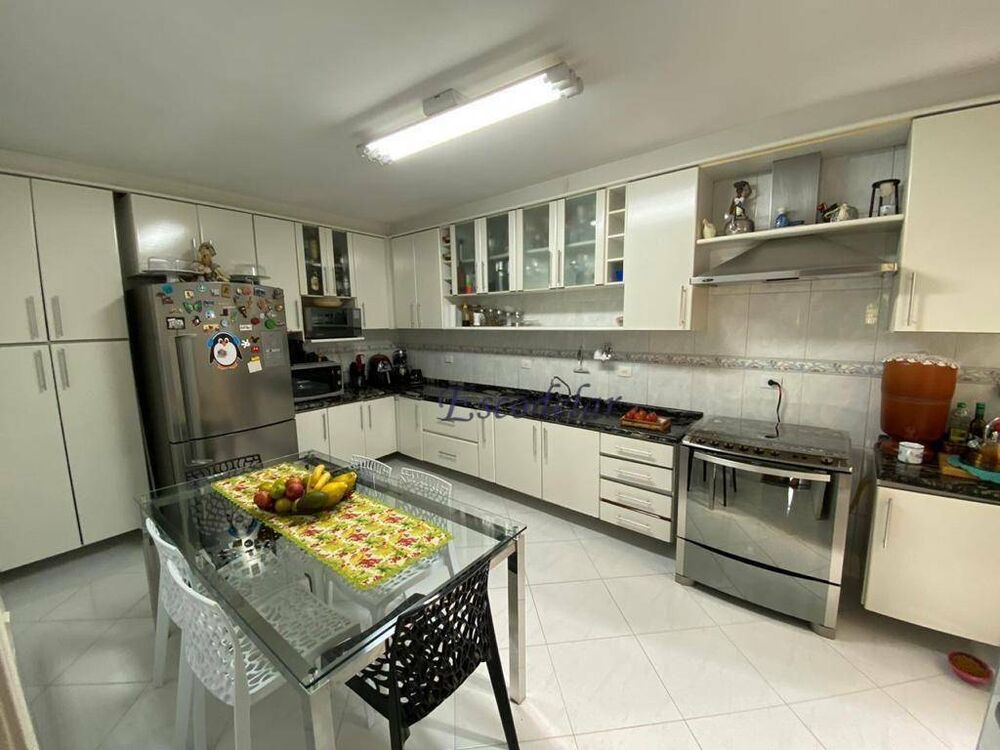 Sobrado, 3 quartos, 172 m² - Foto 1