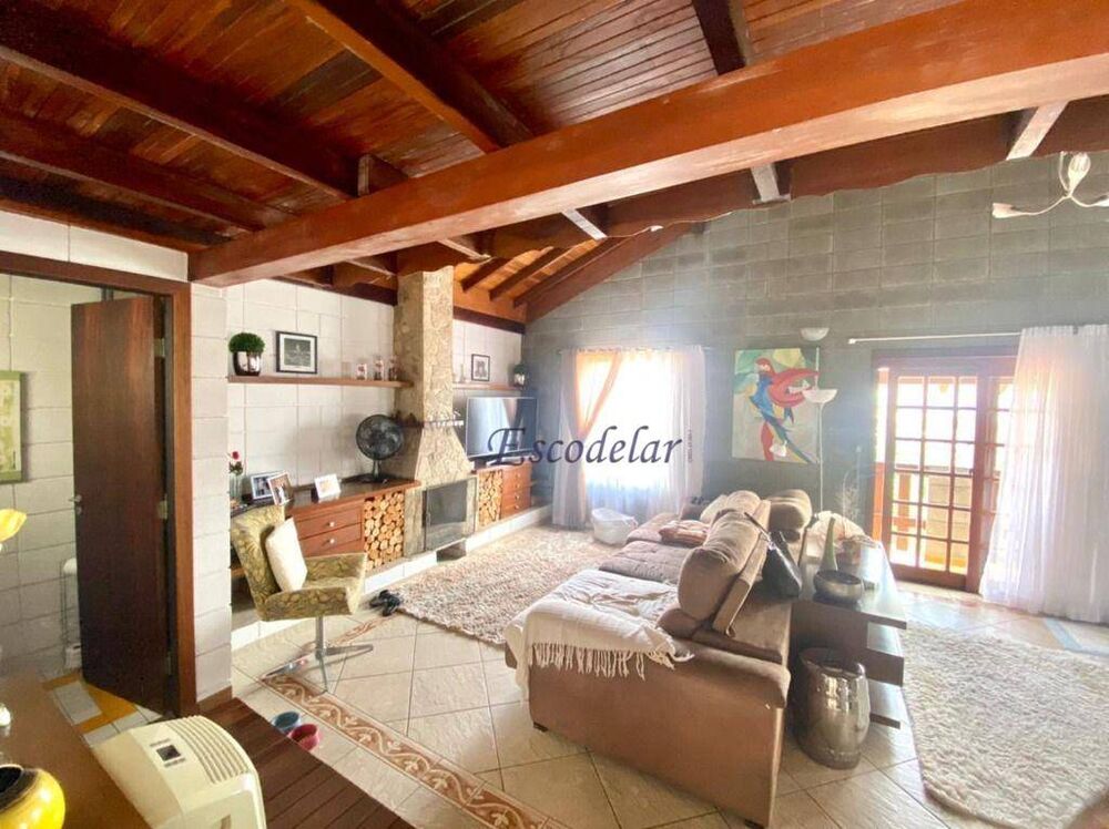 Casa, 4 quartos, 244 m² - Foto 1