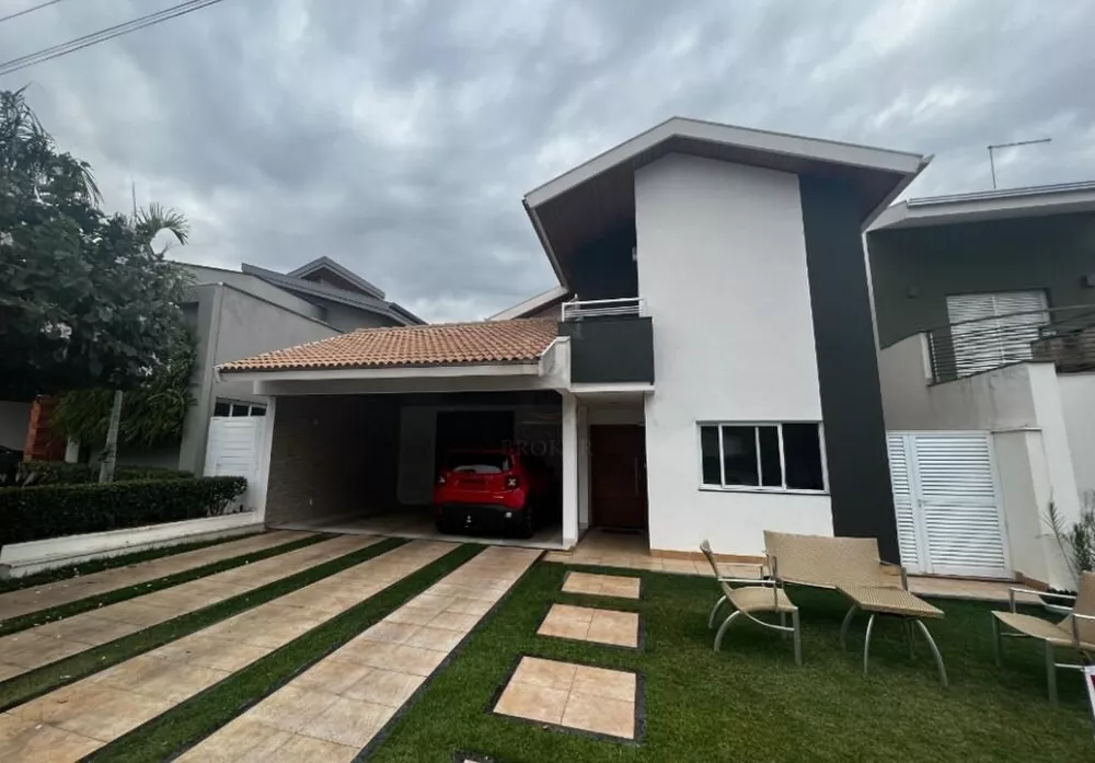 Casa à venda com 4 quartos, 312m² - Foto 1