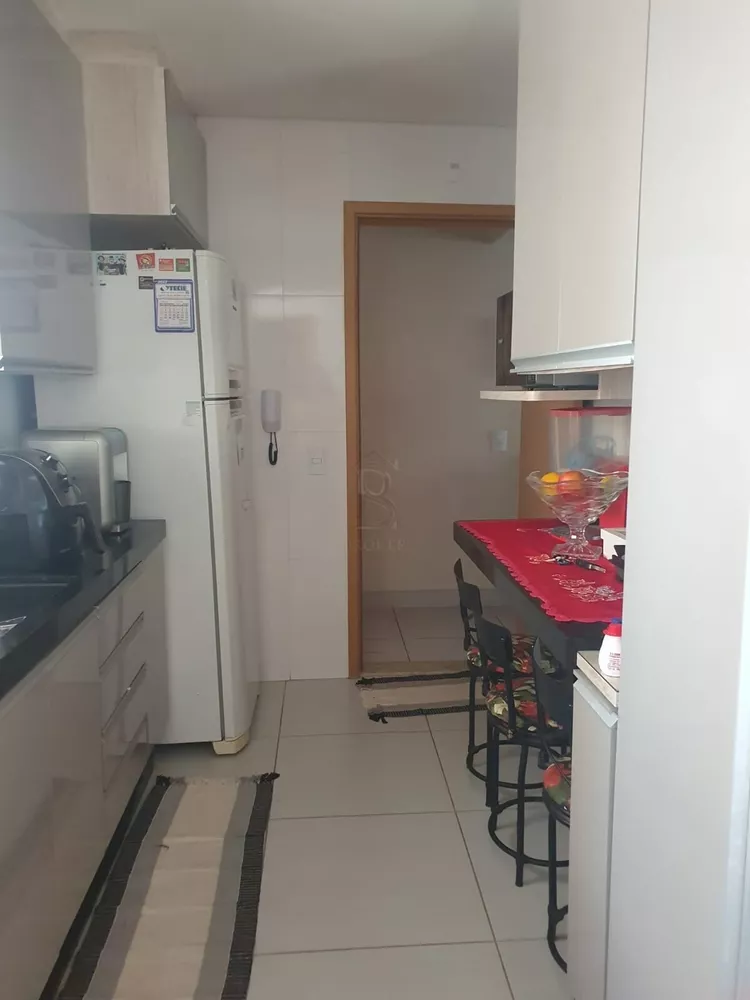 Apartamento à venda com 3 quartos - Foto 4