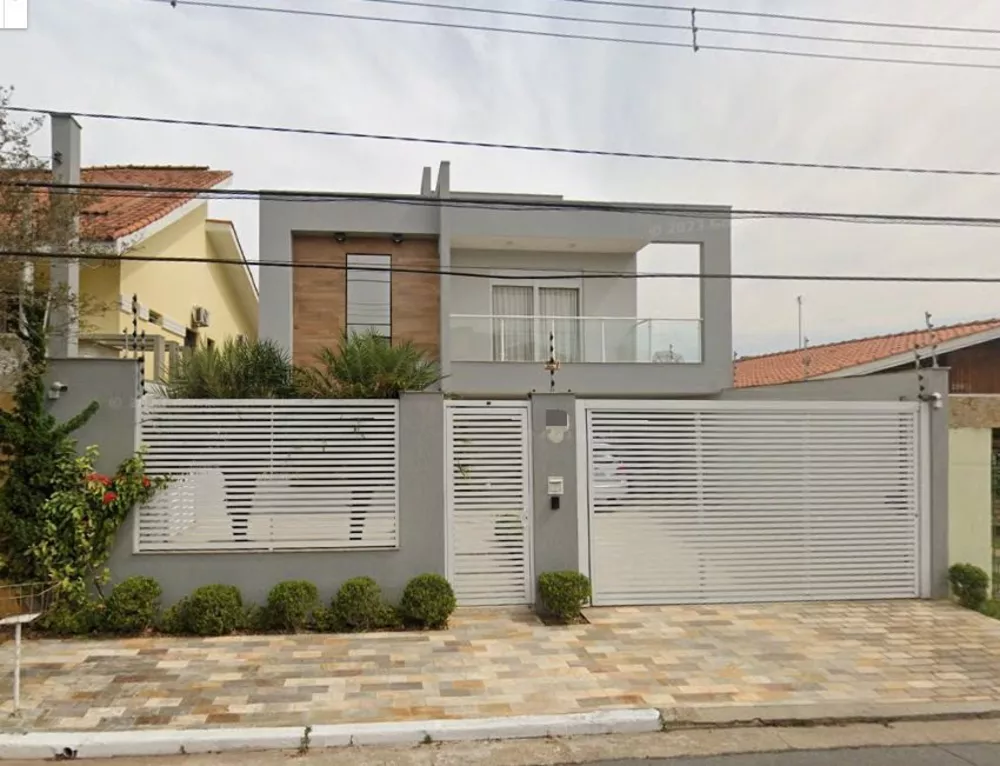 Casa à venda com 4 quartos, 420m² - Foto 1